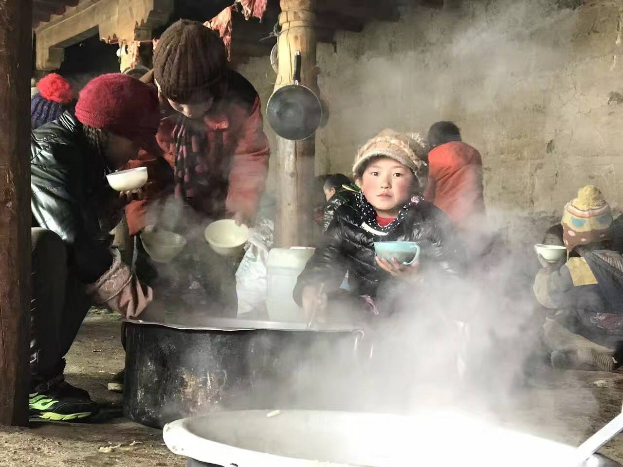 半岛·官方站线登入页面-半岛online(中国)公益回顾丨家国同欢月同圆 温暖满载甘孜州(图10) 半岛·官方站线登入页面-半岛online(中国)公益回顾丨家国同欢月同圆 温暖满载甘孜州(图10)